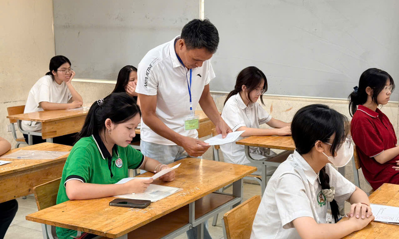 615 thí sinh vắng mặt trong buổi làm thủ tục dự thi vào lớp 10 Hà Nội
