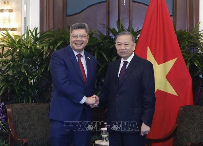 Tổng Bí thư, Chủ tịch nước Tô Lâm tiếp lãnh đạo các doanh nghiệp và tổ chức tài chính lớn của Singapore