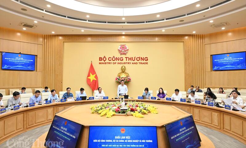 Bộ Công Thương, Tài chính, Nông nghiệp và Môi trường họp về thúc đẩy tăng trưởng 2 con số