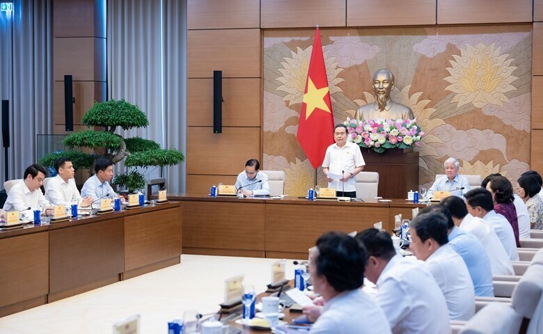 Chủ tịch Quốc hội: Đối ngoại phải trở thành động lực cho phát triển