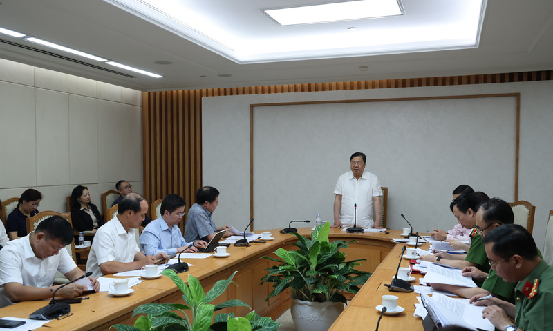 Phó Thủ tướng Thường trực Phạm Gia Túc làm việc với Bộ Công Thương về tình hình triển khai Nghị quyết 57 