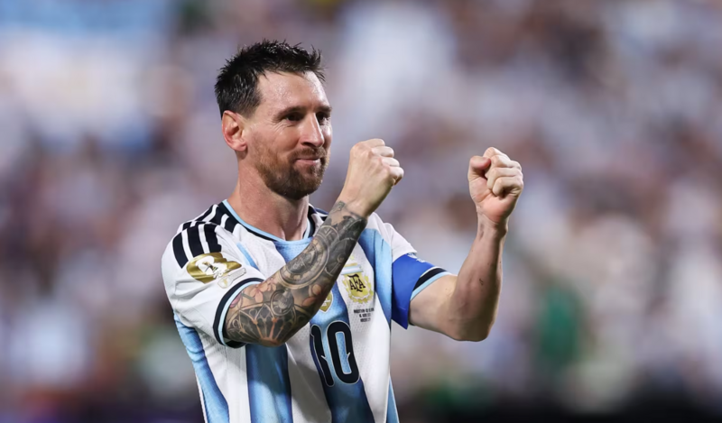 Haaland: 'Messi là một kẻ điên'