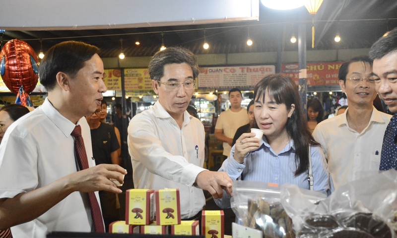 Đà Nẵng: Phiên chợ quê Hòa Vang mở thêm đầu ra cho nông sản địa phương