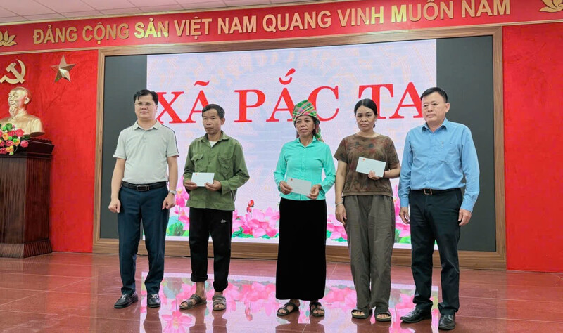 Đoàn công tác Bộ Dân tộc & Tôn giáo thăm hỏi, hỗ trợ đồng bào Lai Châu