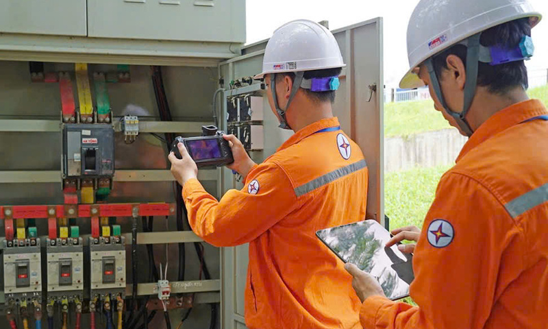 Công nghệ số giúp EVNNPC kéo giảm tổn thất điện năng