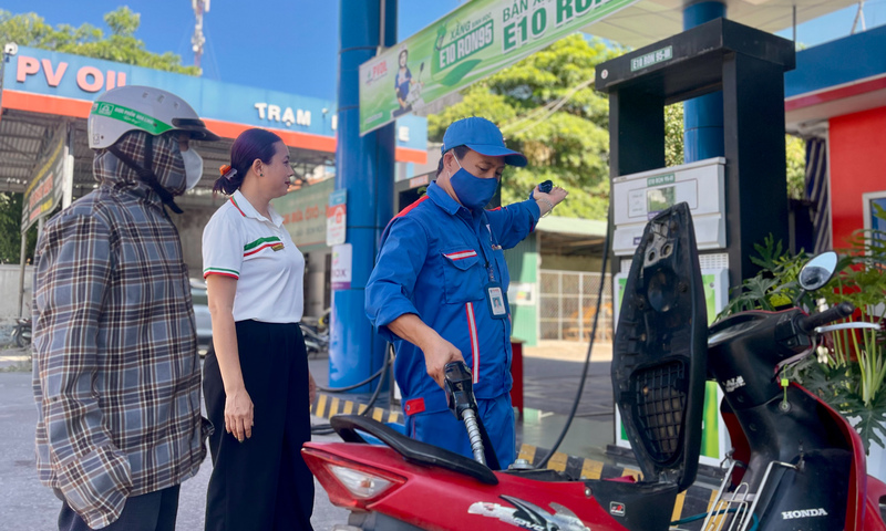 Người tiêu dùng Thanh Hóa thay đổi để thích ứng năng lượng mới