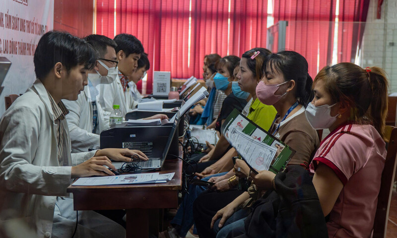 35.000 nữ công nhân được tầm soát ung thư cổ tử cung