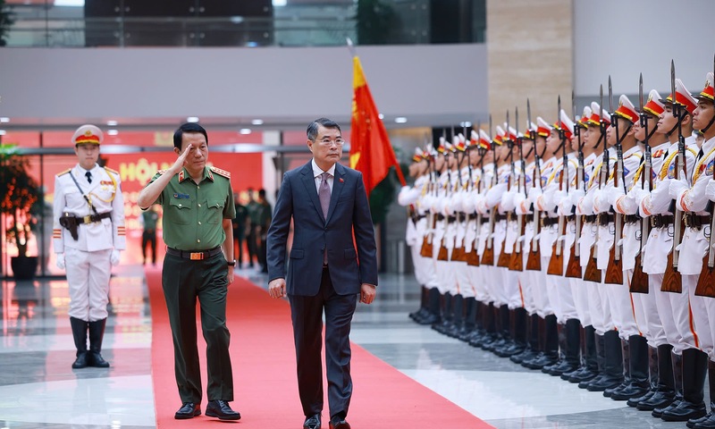Kiến tạo môi trường an ninh, an toàn cho phát triển để đất nước bứt phá đi lên