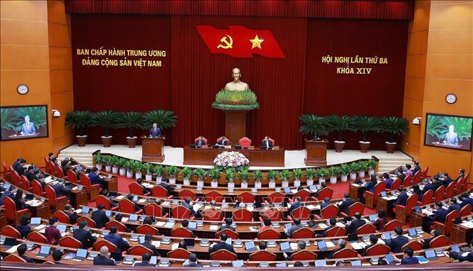 Thông cáo báo chí về ngày làm việc thứ tư Hội nghị Trung ương 3, khóa XIV