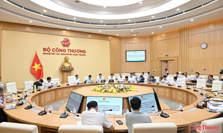Bộ trưởng Lê Mạnh Hùng: Chủ động mọi kịch bản, bảo đảm đủ điện năm 2027