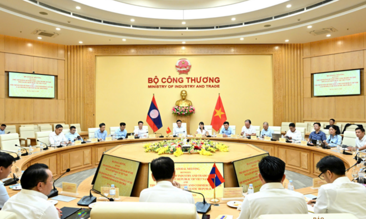 Việt Nam - Lào tăng cường hợp tác thương mại, công nghiệp và năng lượng