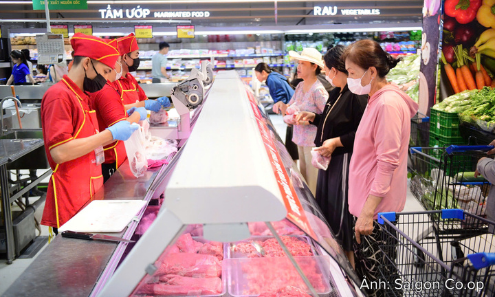 Bán lẻ vào mùa cao điểm, gia tăng ưu đãi dinh dưỡng học đường