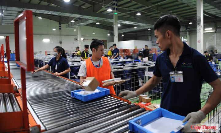 AI định hình cuộc cạnh tranh mới trên thị trường thương mại điện tử 