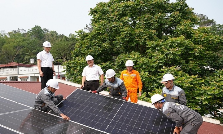 Cao Bằng phát huy hiệu quả điện mặt trời mái nhà, giảm áp lực cung ứng điện