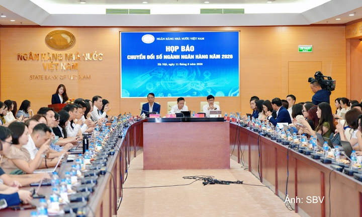 Chuyển đổi số ngân hàng bước vào kỷ nguyên dữ liệu và AI