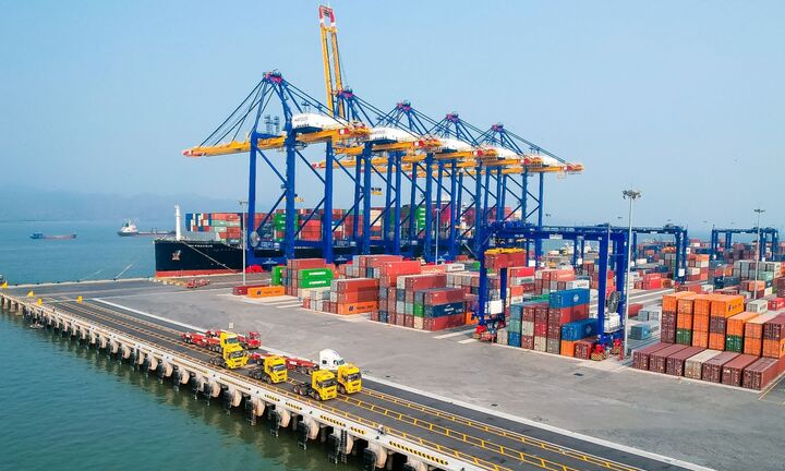 Xuất nhập khẩu tạo đà cho tăng trưởng những tháng cuối năm
