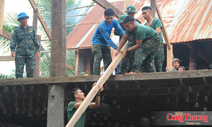 Gia Lai: Bộ đội xuất quân giúp 200 hộ dân vùng thiên tai đến nơi ở mới
