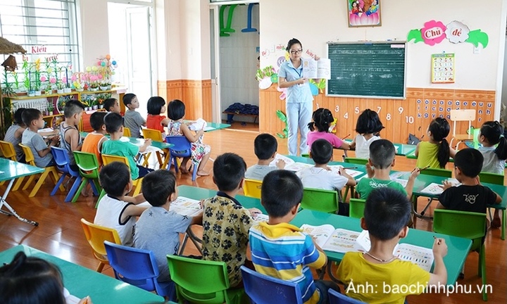 Trẻ 5-6 tuổi thuộc diện phổ cập mầm non được miễn, giảm, hỗ trợ học phí