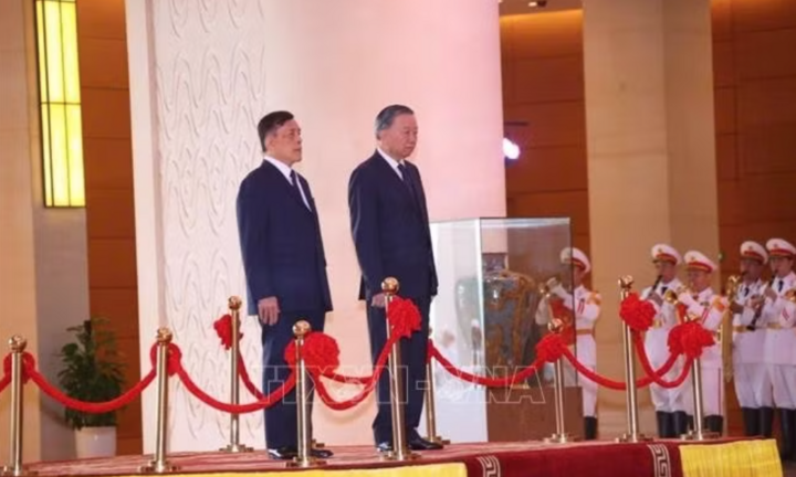Lễ đón chính thức Nhà vua Vương quốc Thái Lan và Hoàng hậu