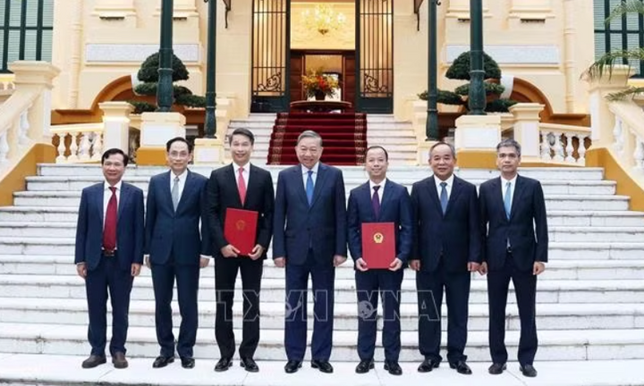 Tổng Bí thư, Chủ tịch nước Tô Lâm trao quyết định bổ nhiệm 2 Đại sứ Việt Nam tại nước ngoài