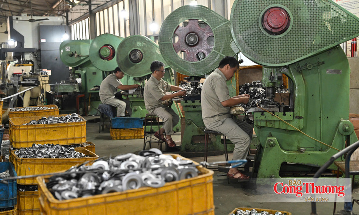 Thương hiệu quốc gia mở đường nâng vị thế hàng Việt