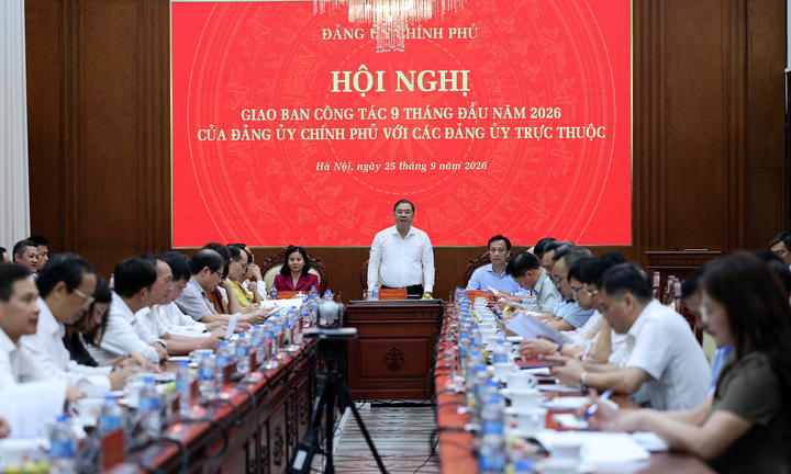 Tăng cường kiểm tra, giám sát, đưa nghị quyết vào cuộc sống