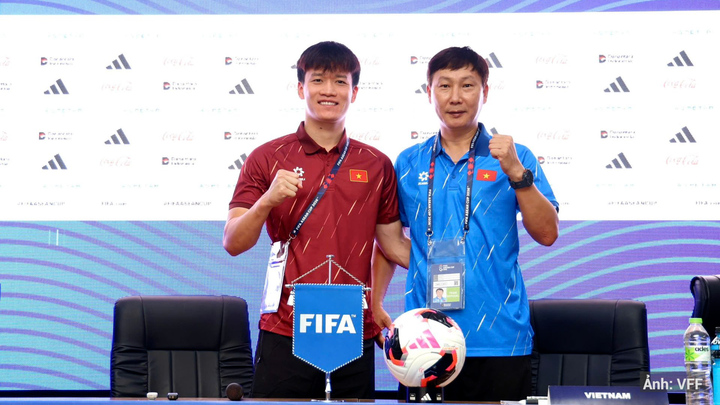 HLV Kim Sang Sik: 'Đội tuyển Việt Nam quyết tâm hướng tới mục tiêu cao nhất tại FIFA ASEAN Cup 2026'
