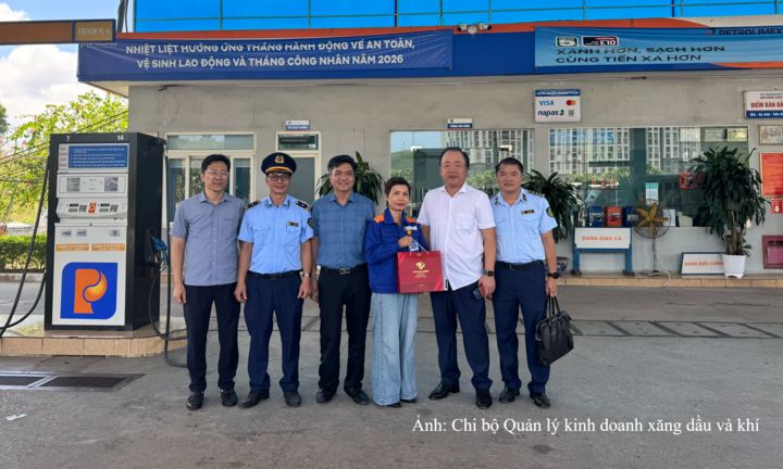 Bảo vệ nền tảng lý luận chính trị từ thực tiễn sinh hoạt chi bộ