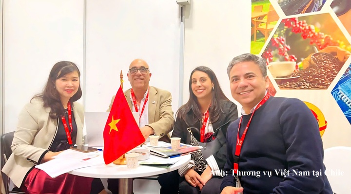 Thương vụ Chile đẩy mạnh quảng bá thực phẩm, đồ uống Việt Nam tại Espacio Food & Service 2026