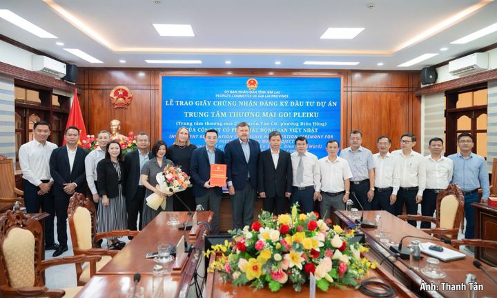 Gia Lai trao Giấy chứng nhận đăng ký đầu tư dự án GO! Pleiku