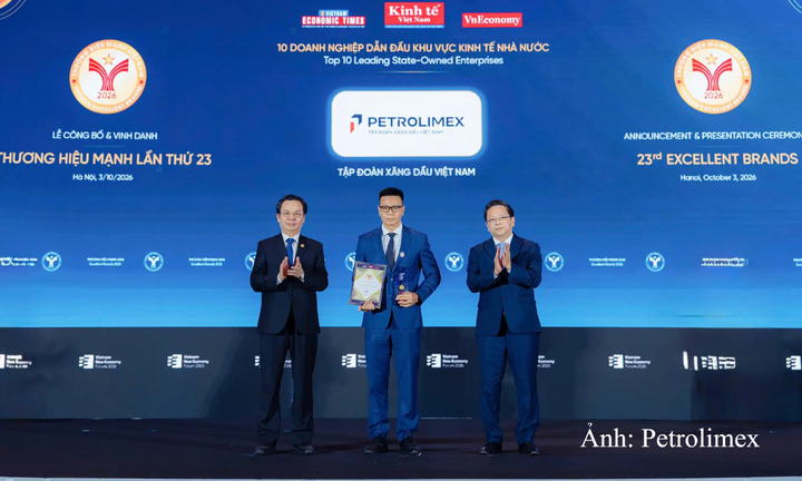 Petrolimex được vinh danh doanh nghiệp dẫn đầu khu vực kinh tế nhà nước