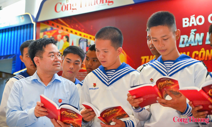 'Giữ lửa’ văn hóa đọc ngành Công Thương - Bài 2: Nuôi dưỡng ‘chất keo’ văn hóa công vụ