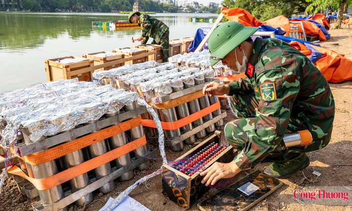 Cận cảnh trận địa pháo hoa chào mừng Ngày Giải phóng Thủ đô