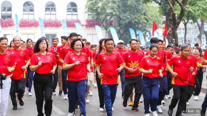 Phát động phong trào toàn dân tập luyện thể thao: Vì một Việt Nam khỏe mạnh, hùng cường