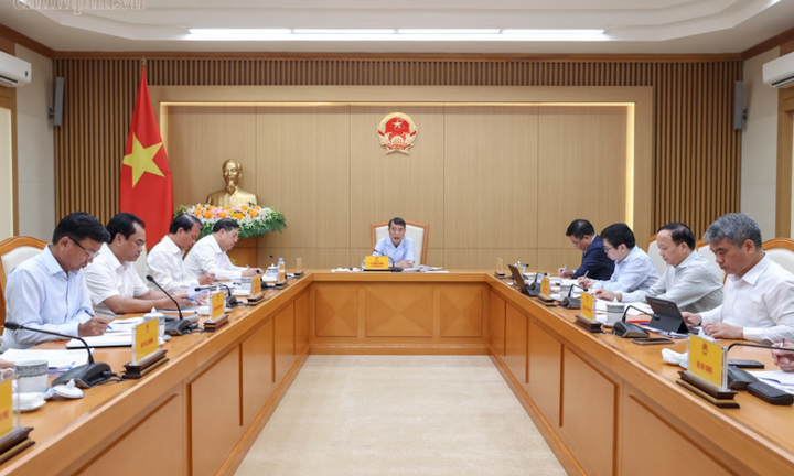 Thủ tướng: Cung ứng đủ điện là điều kiện tiên quyết cho các mục tiêu phát triển