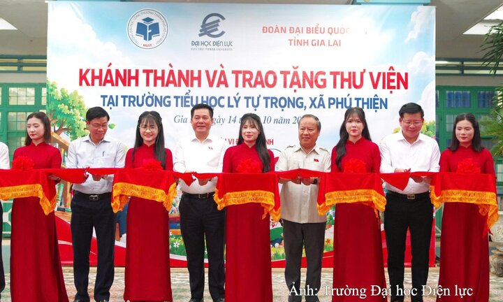 Trường Đại học Điện lực chung tay xây dựng thư viện tại Gia Lai