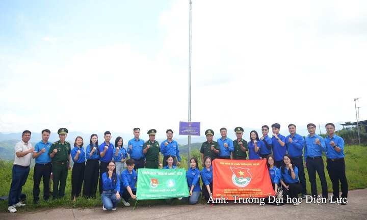 Học và làm theo Bác gắn với nâng cao chất lượng quản trị đại học