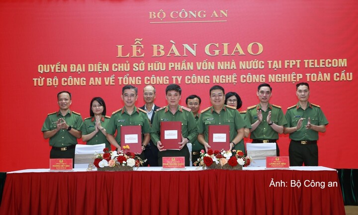 Bàn giao quyền đại diện sở hữu vốn nhà nước tại FPT Telecom về GTINX