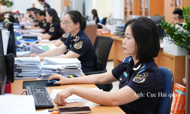 Hải quan cảnh báo rủi ro xuất xứ, chuyển tải với hàng xuất khẩu
