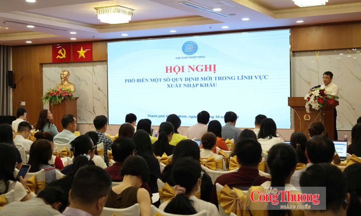 Hoàn thiện khung pháp lý, tạo thuận lợi cho hoạt động xuất nhập khẩu