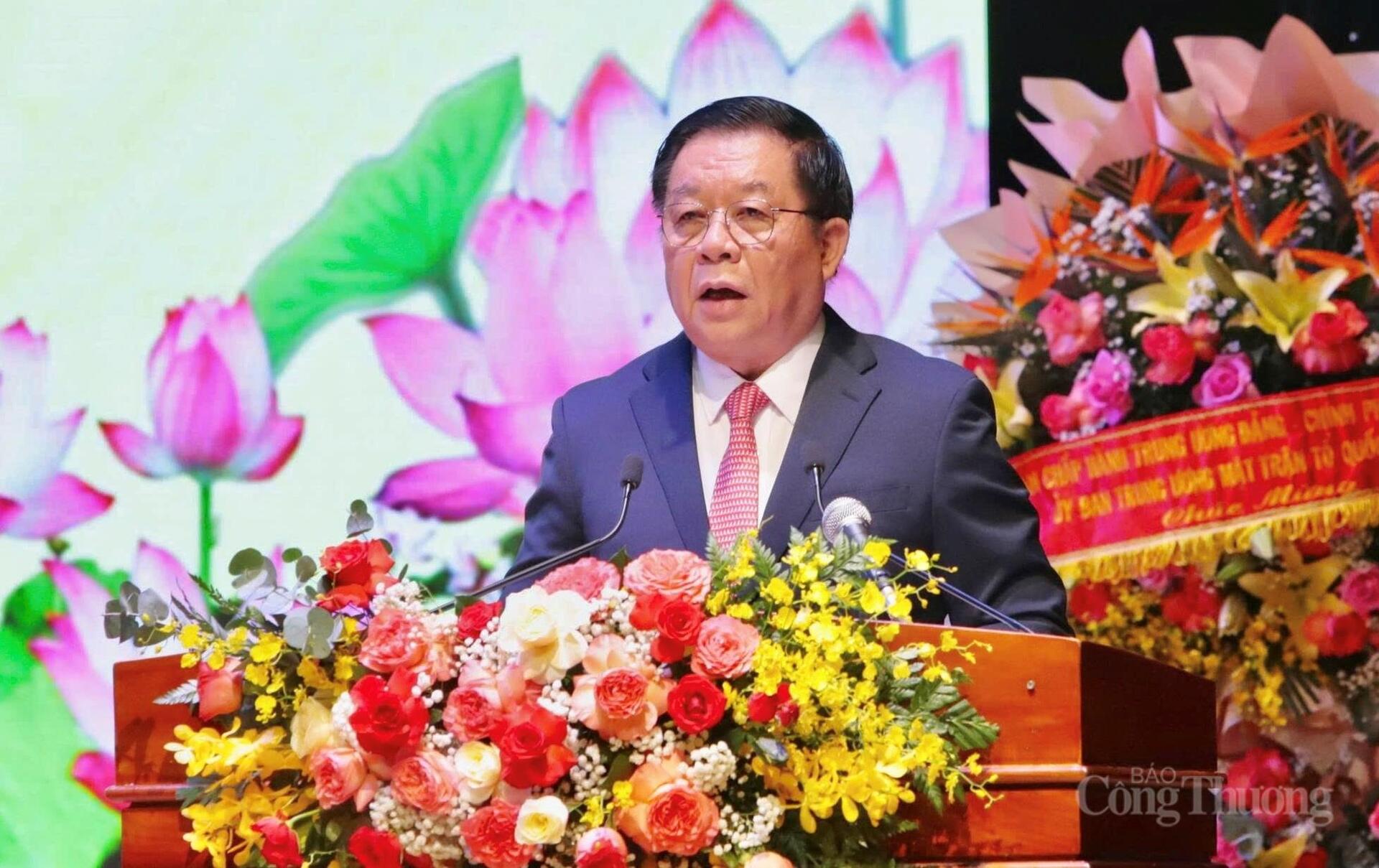 Đồng chí Nguyễn Trọng Nghĩa, Ủy viên Bộ Chính trị, Bí thư Trung ương Đảng, Trưởng ban Tuyên giáo và Dân vận Trung ương phát biểu chỉ đạo. Ảnh: Hiền Mai