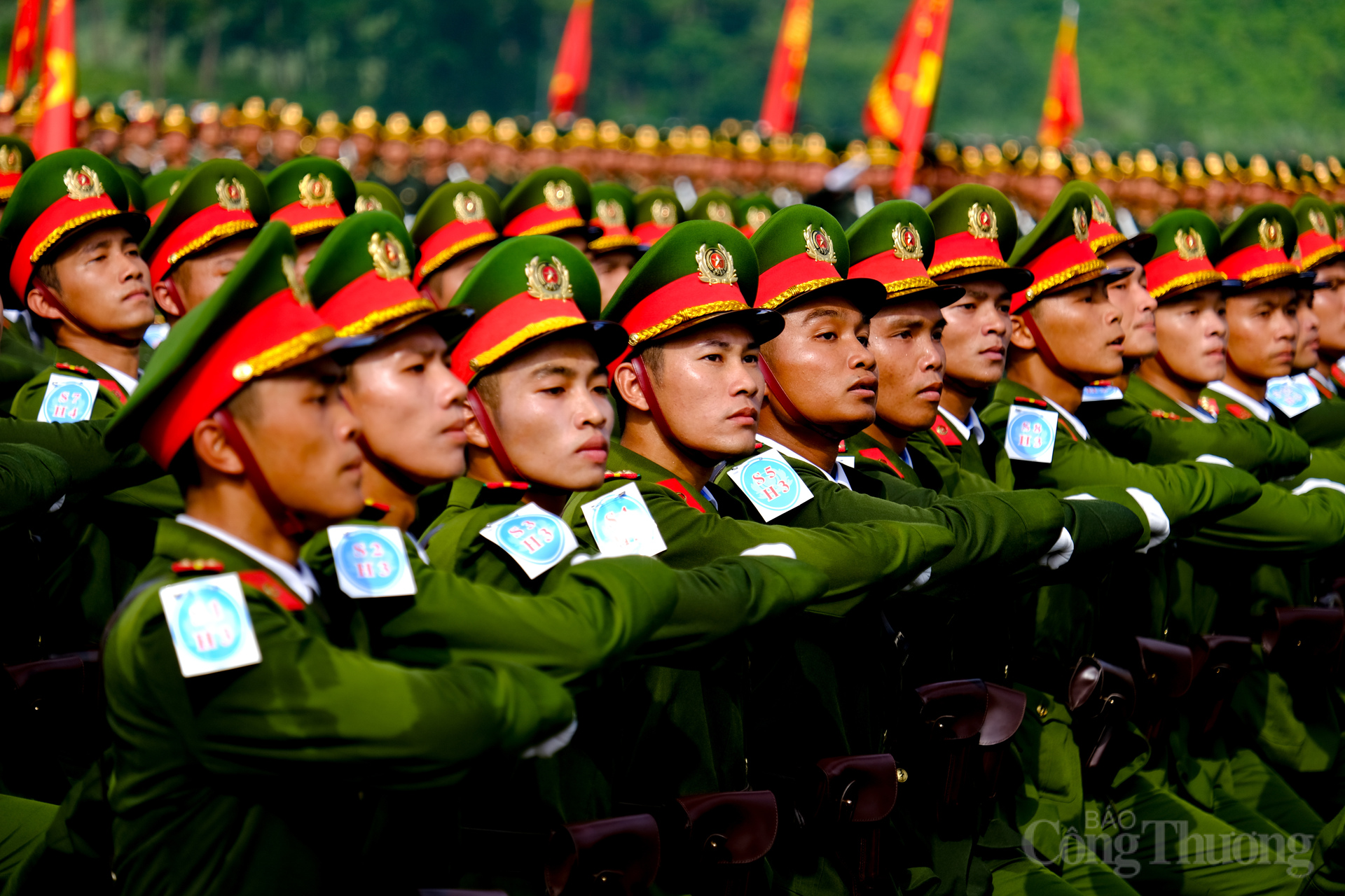Lực lượng công an tham gia hợp luyện