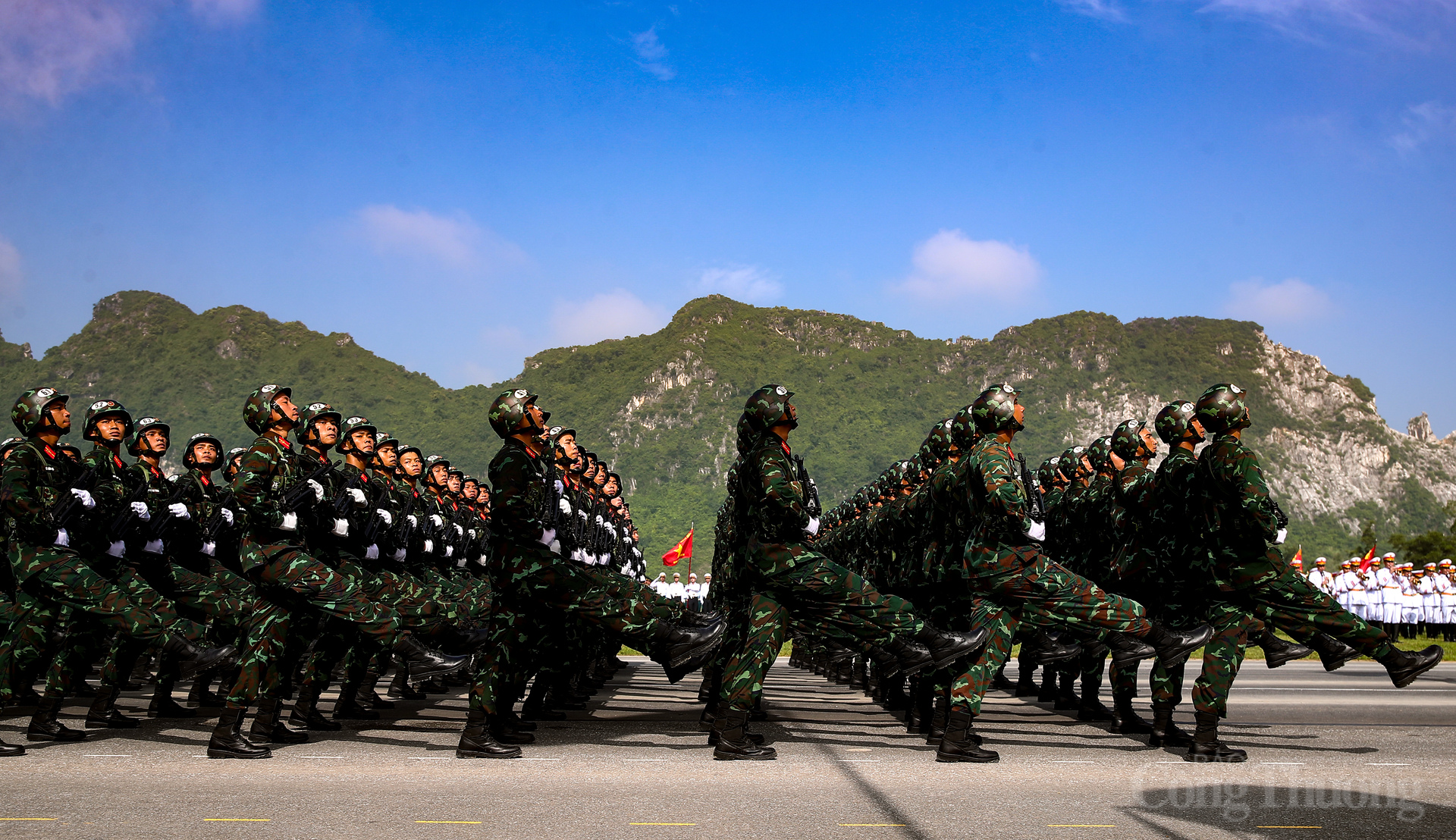 Dàn khí tài quân sự tổng hợp luyện diễu binh, diễu hành 80 năm Quốc khánh - 6