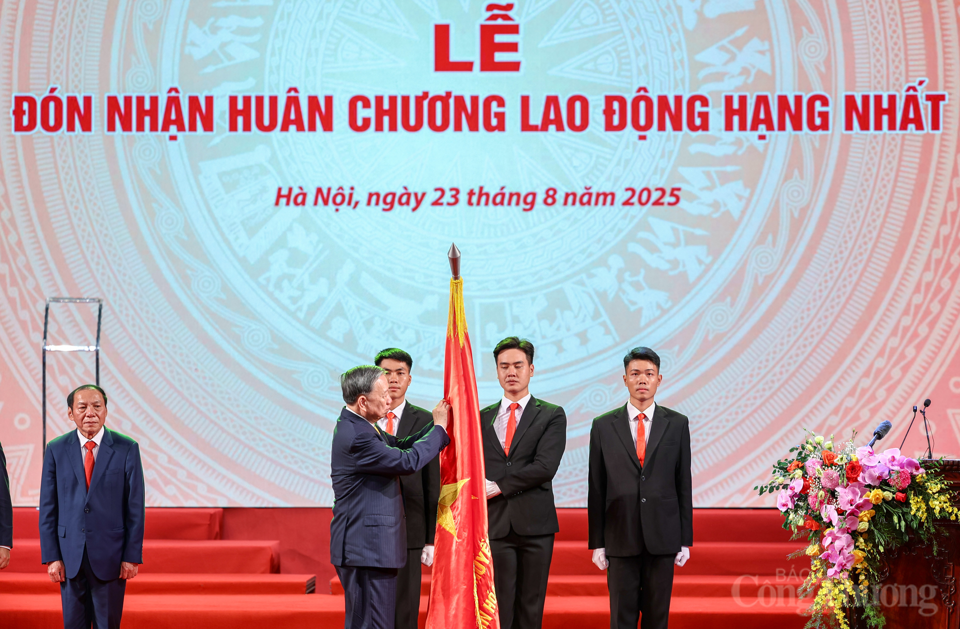 Chùm ảnh: Bộ Văn hóa, Thể thao và Du lịch đón nhận Huân chương Lao động hạng Nhất - 8