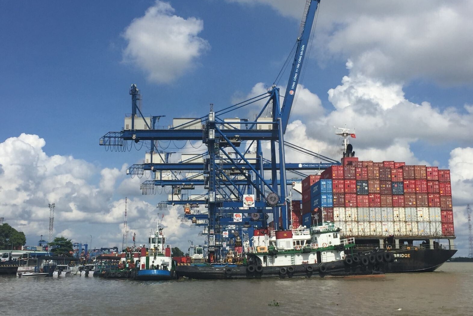 Từ một quốc gia nghèo nàn, Việt Nam đã trở thành nền kinh tế có quy mô lớn thứ 4 trong khu vực Đông Nam Á. Ảnh minh họa