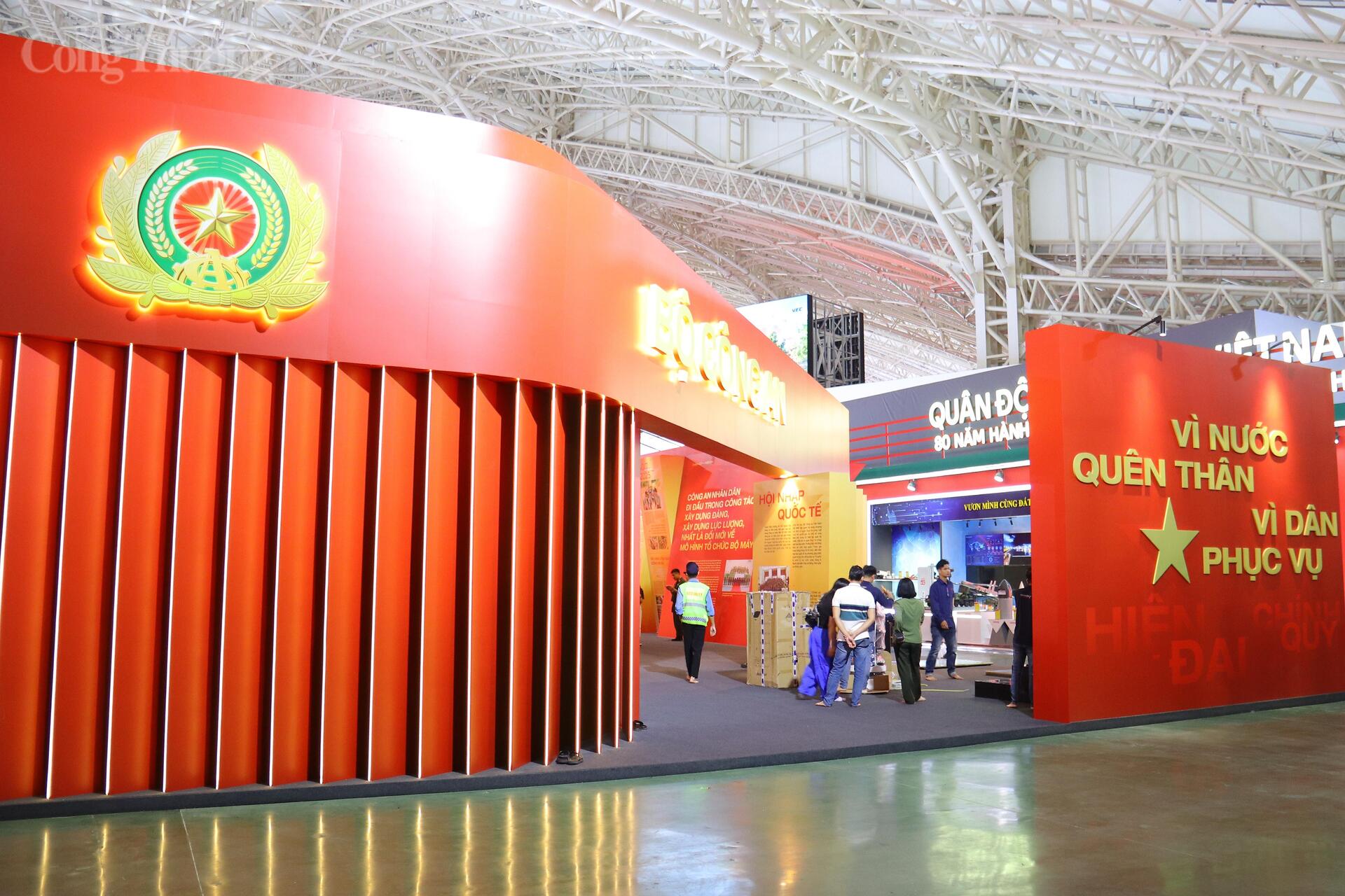 Không gian trưng bày của Bộ Công an tại triển lãm. Ảnh: Thanh Tuấn