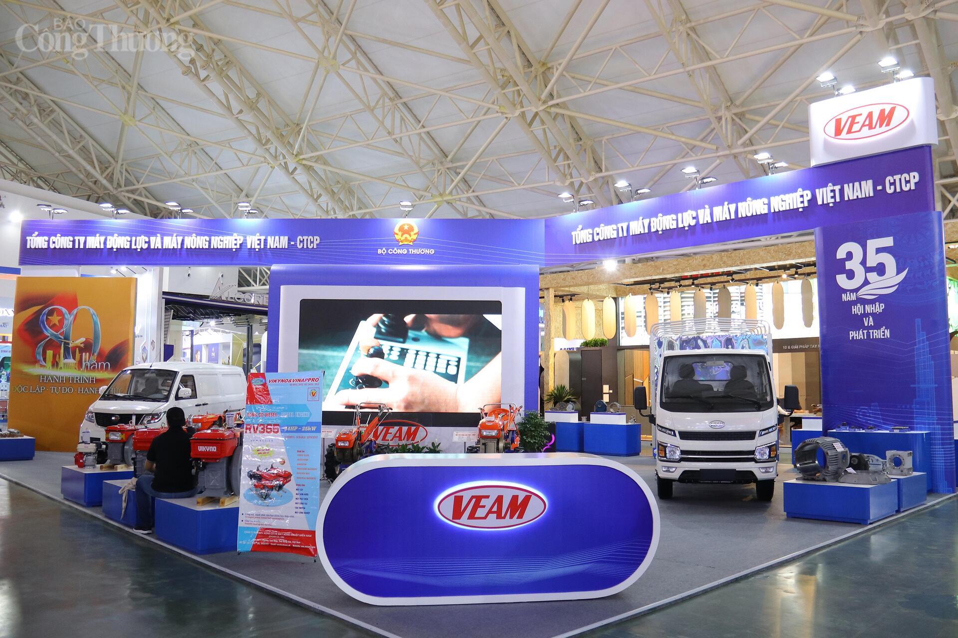 Không gian trưng bày của VEAM. Ảnh: Thanh Tuấn