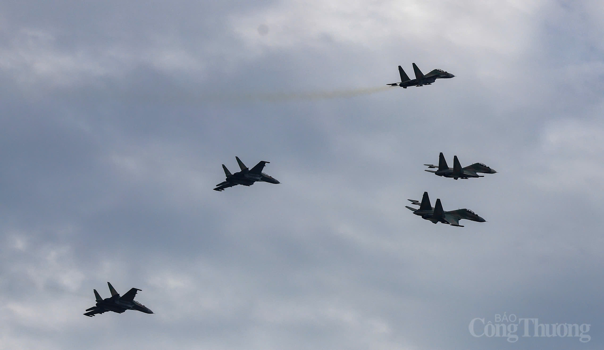 Đội hình Su-30MK2 - niềm tự hào và sức mạnh chủ lực của Không quân nhân dân Việt Nam.