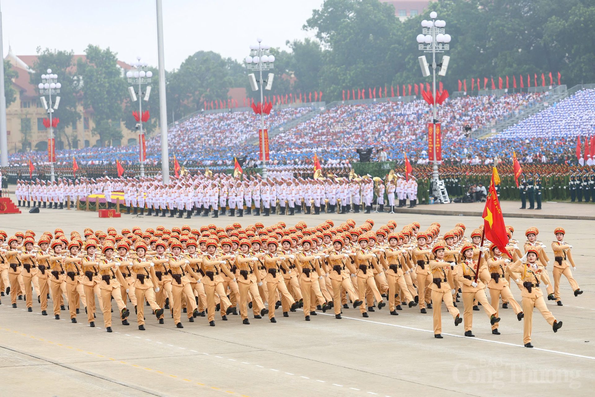 Đây là một trong những lực lượng tiên phong được hình thành và hoạt động ngay từ những ngày đầu thành lập nước; những tổ chức tiền thân của lực lượng Cảnh sát giao thông đã tham gia dẫn đường, chỉ huy giao thông, đảm bảo an toàn thông suốt các tuyến vận tải hàng hóa, lương thực, vũ khí, đạn dược. Ngày nay, lực lượng Cảnh sát giao thông tích cực ứng dụng công nghệ hiện đại, đảm bảo trật tự an toàn giao thông, vì cuộc sống bình yên và hạnh phúc của Nhân dân.