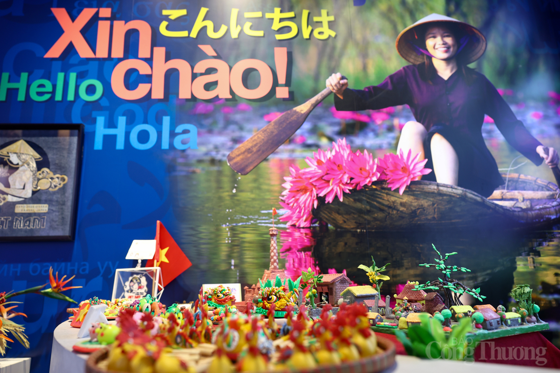 Công chúa Nhật Bản và du khách 'mê' tò he Việt Nam - 11